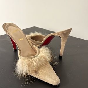 Vintage Christian Louboutin stilettos, size 40, beige or nude